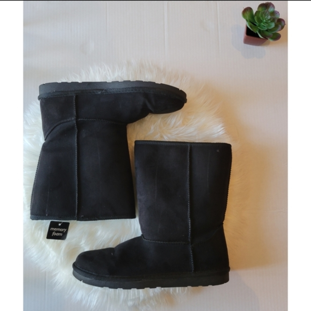 Arizona Jean Company Black Faux Fur Lined Winter Boots